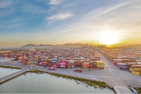 智能物流新篇章：集装箱海运专线怎样重塑内贸名堂